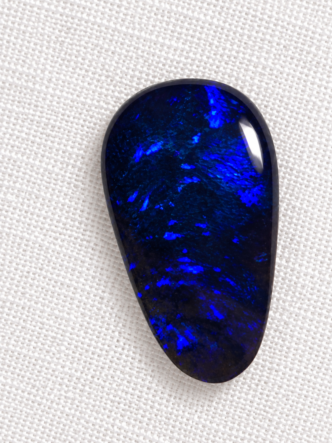 Deep Blue Shimmer LR Opal 2.5cts