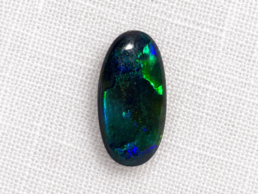 LR Oval Green Lightning Opal